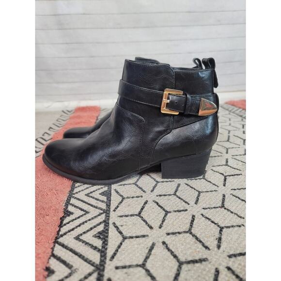 UNISA PHILLIPPA BLACK ANKLE BOOTIES W SIDE BUCKLE DETAILS, SZ 8.5 - Picture 1 of 16